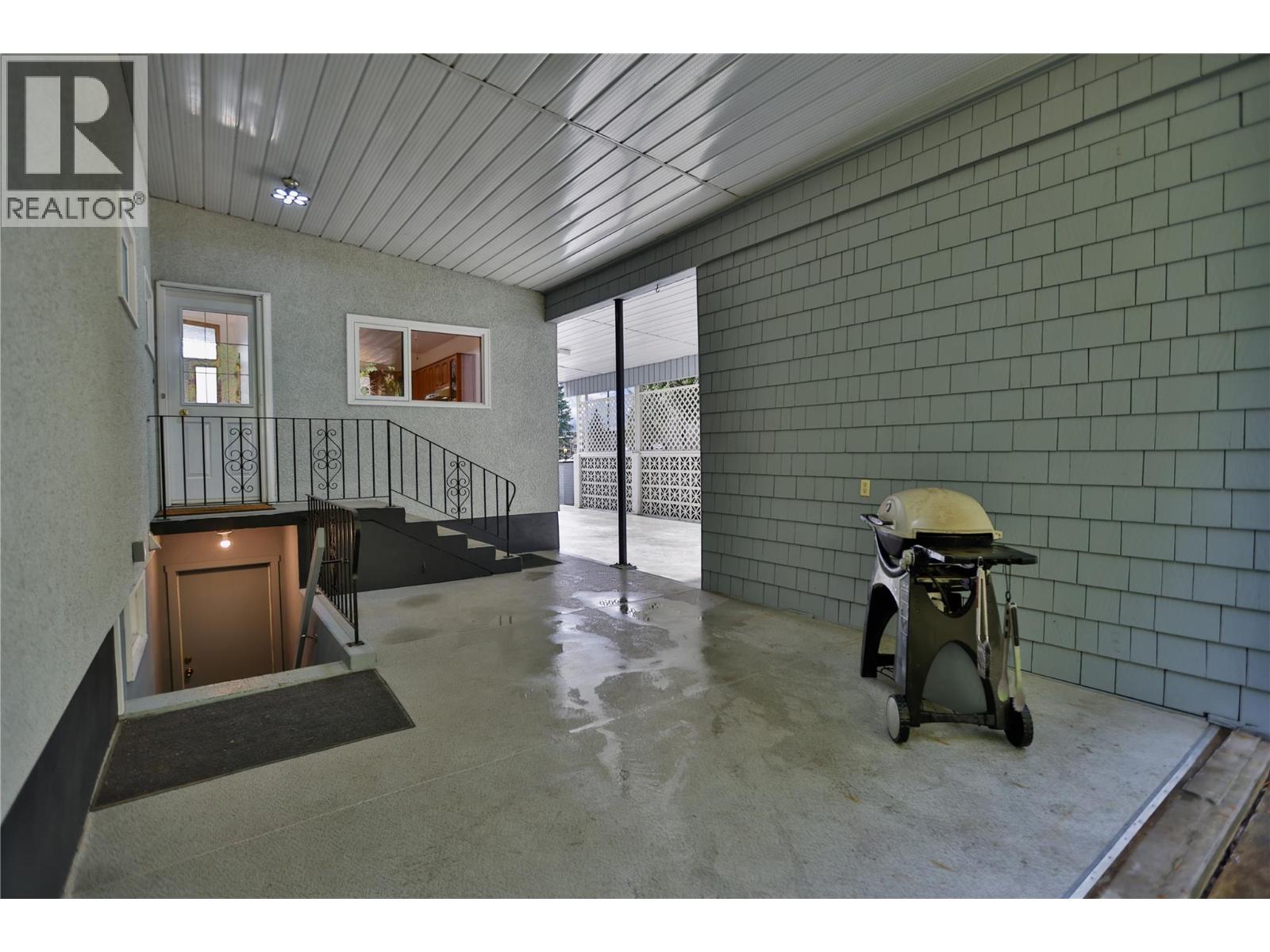 1438 Nichol Road, Revelstoke, British Columbia  V0E 2S1 - Photo 12 - 10369472