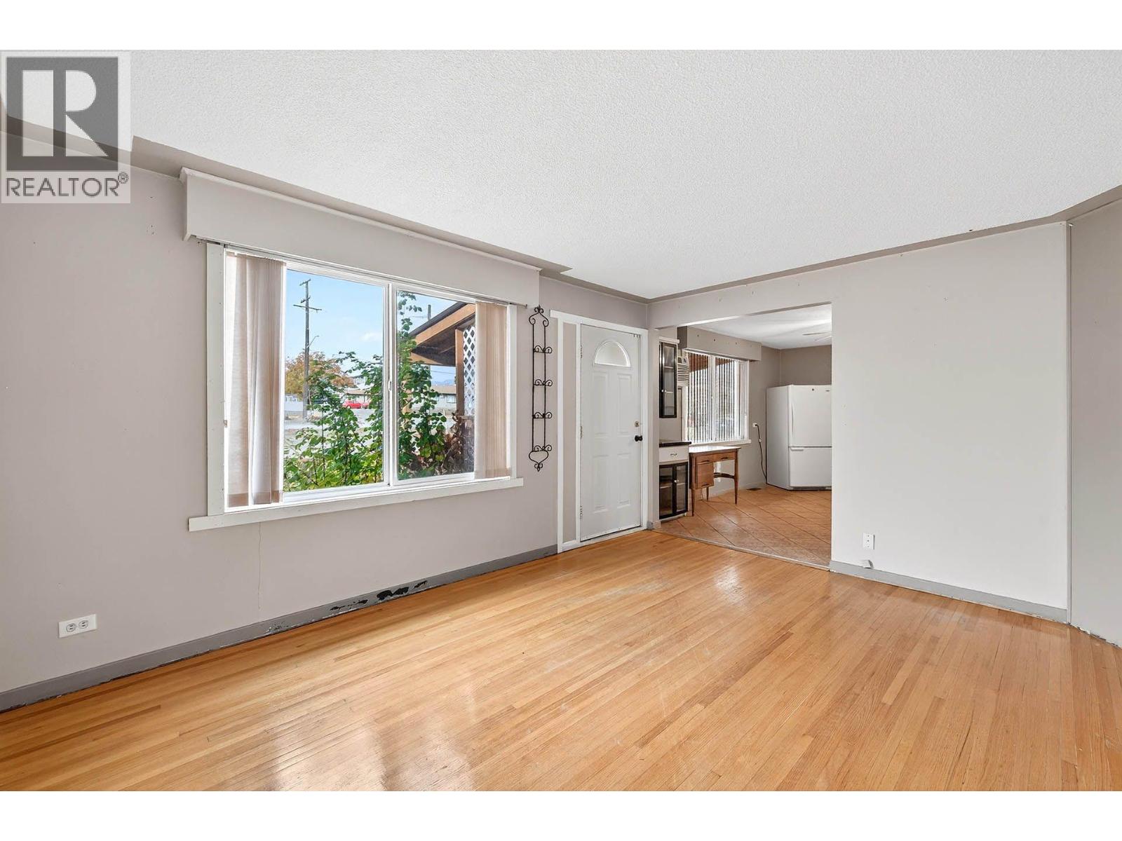 620 Fortune Drive, Kamloops, British Columbia  V2B 2K3 - Photo 10 - 10369411
