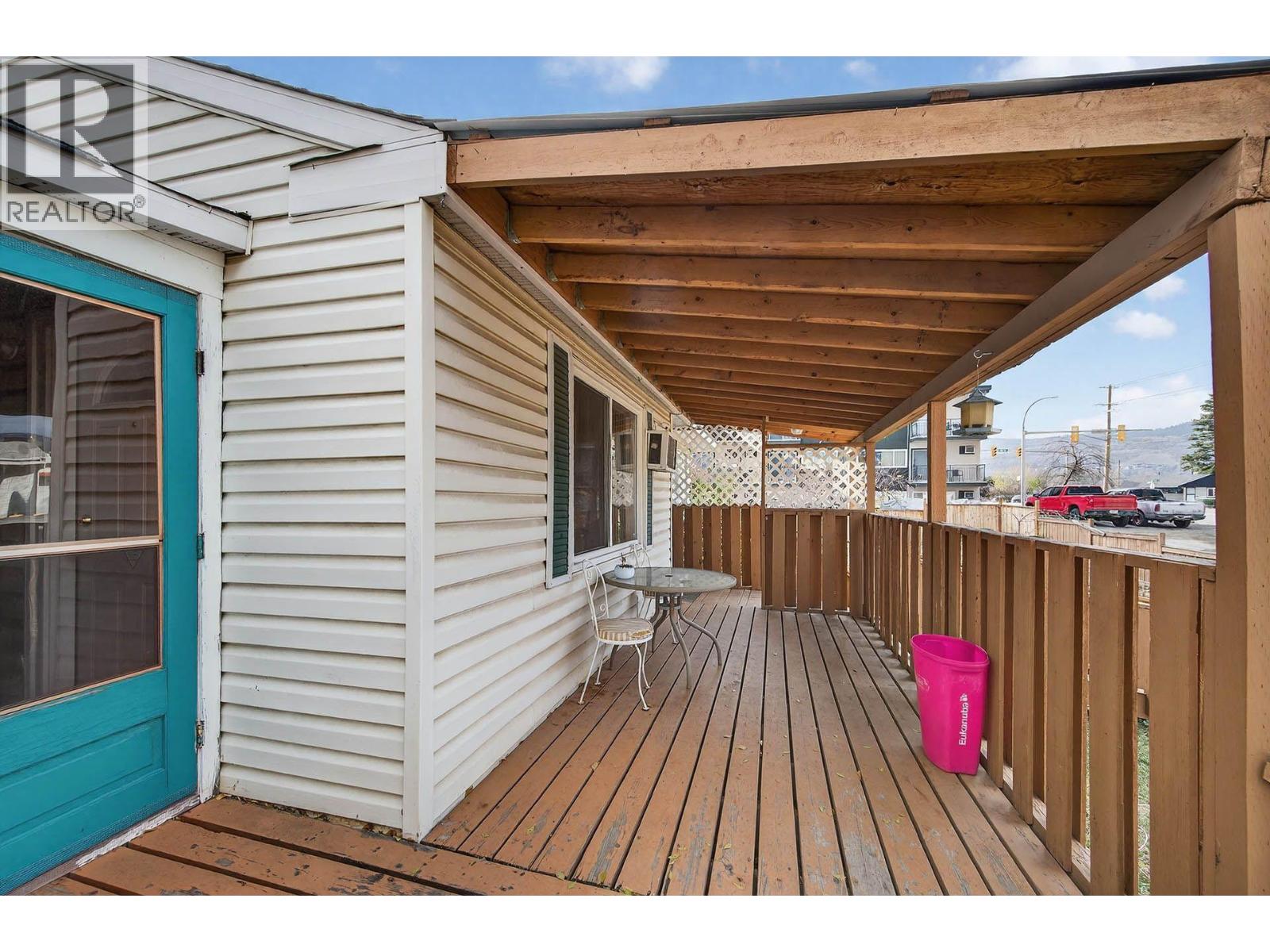 620 Fortune Drive, Kamloops, British Columbia  V2B 2K3 - Photo 4 - 10369411