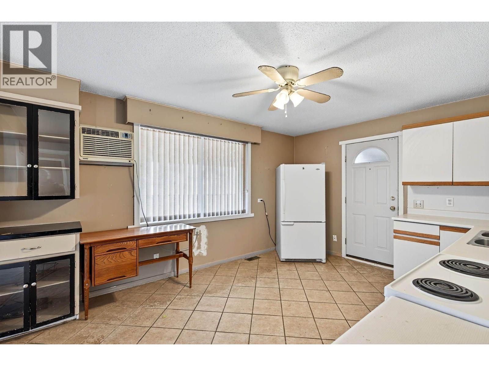 620 Fortune Drive, Kamloops, British Columbia  V2B 2K3 - Photo 9 - 10369411