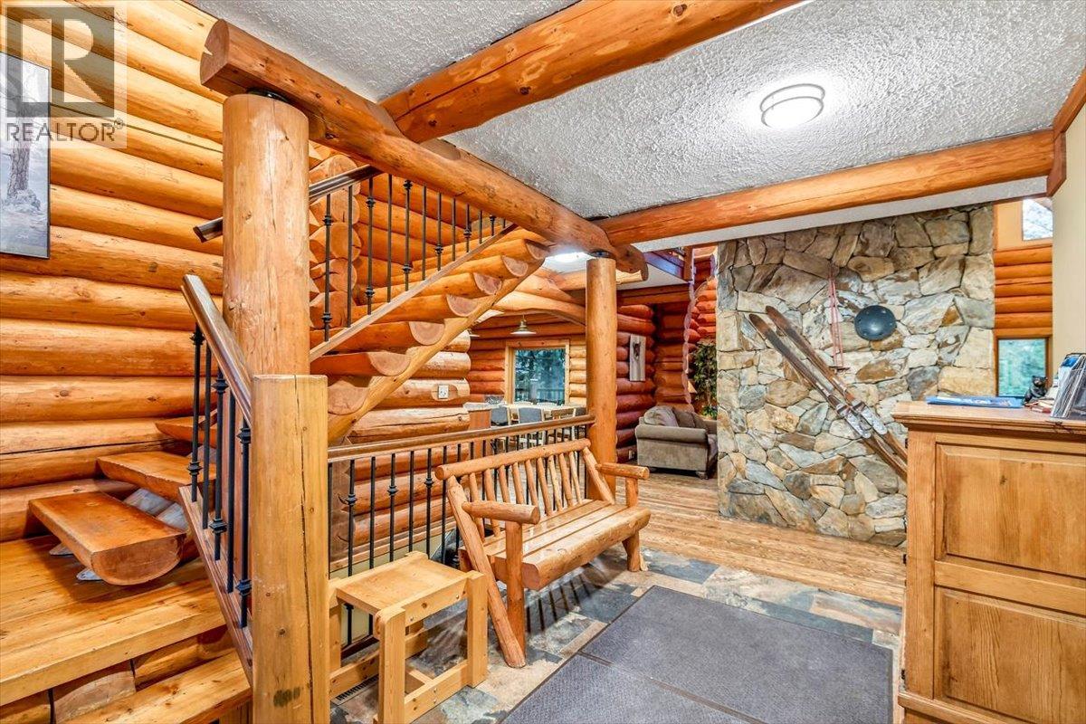 4580 Timberline Crescent, Fernie, British Columbia  V0B 1M6 - Photo 5 - 10369516