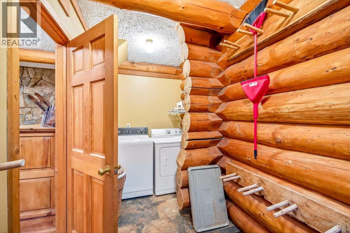 4580 Timberline Crescent, Fernie, British Columbia  V0B 1M6 - Photo 6 - 10369516