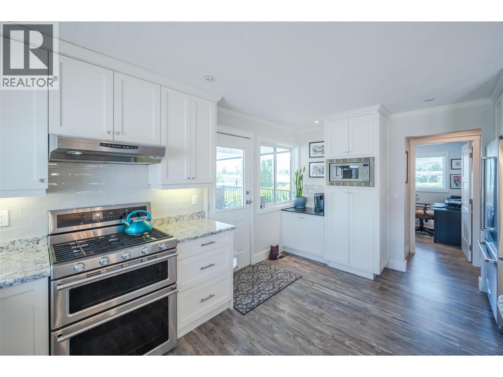 6 Mcintosh Court, Osoyoos, British Columbia  V0H 1V0 - Photo 9 - 10369471