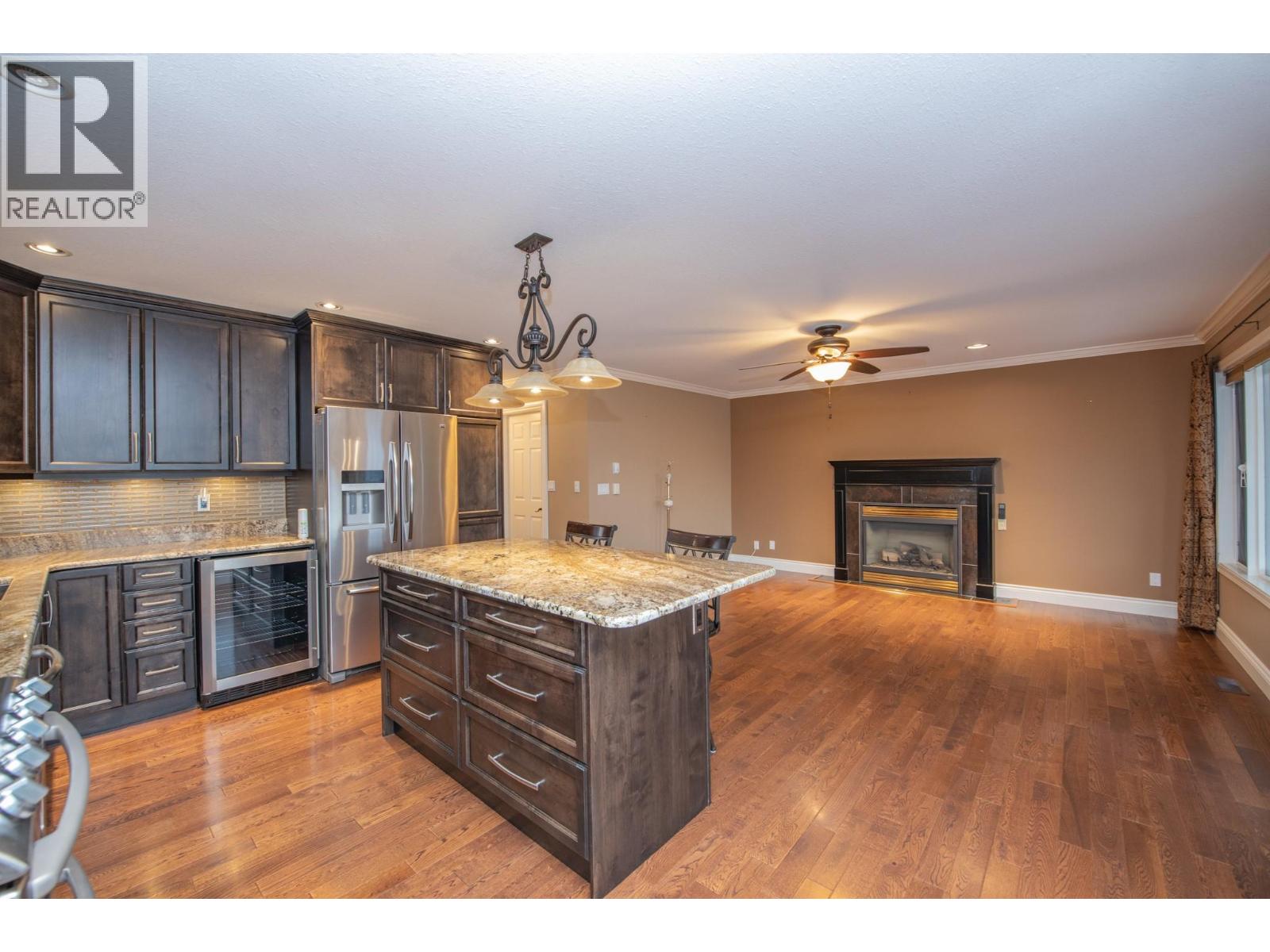 7903 Lakeview Drive, Coldstream, British Columbia  V1B 1W4 - Photo 10 - 10369157