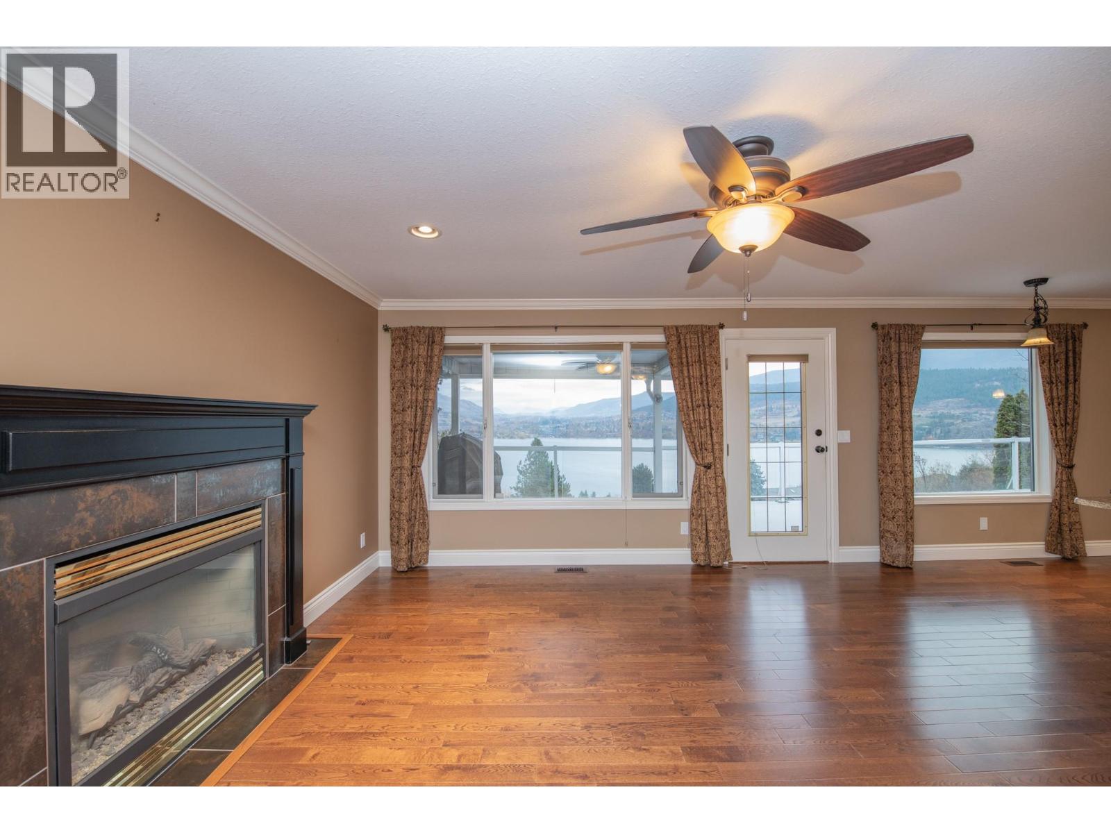 7903 Lakeview Drive, Coldstream, British Columbia  V1B 1W4 - Photo 13 - 10369157
