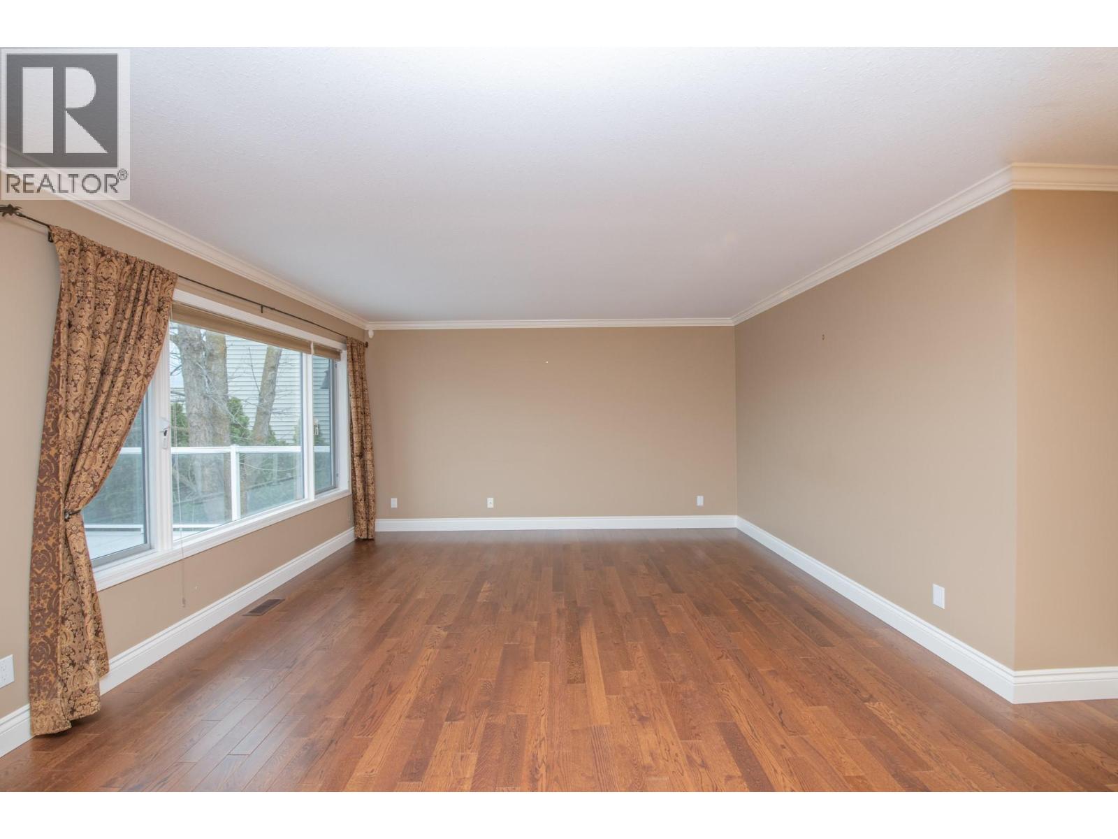 7903 Lakeview Drive, Coldstream, British Columbia  V1B 1W4 - Photo 15 - 10369157
