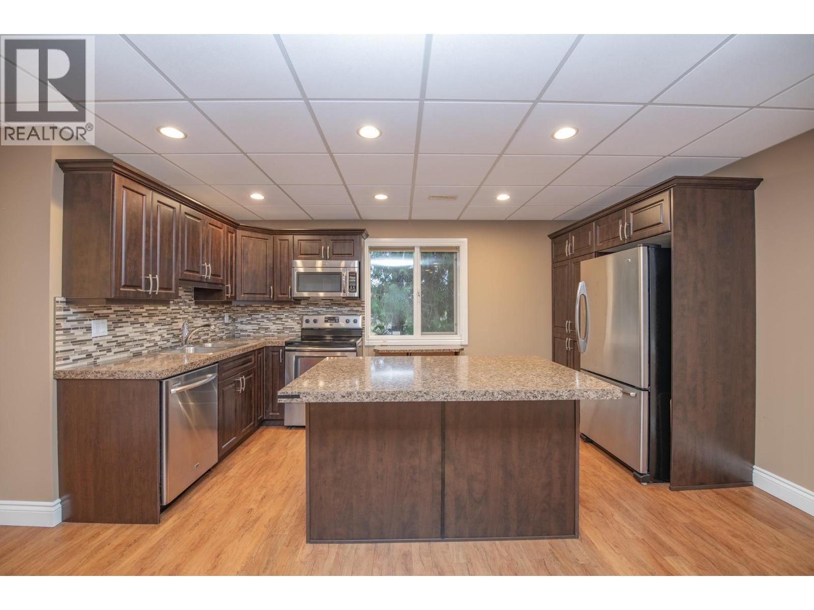 7903 Lakeview Drive, Coldstream, British Columbia  V1B 1W4 - Photo 26 - 10369157