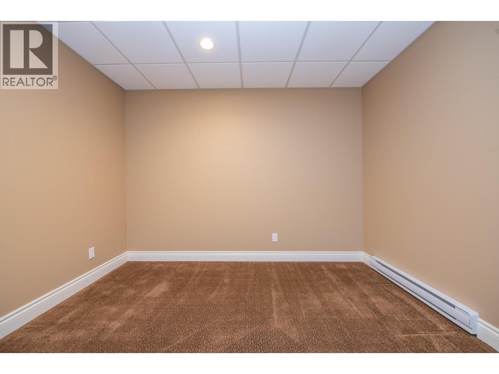 7903 Lakeview Drive, Coldstream, British Columbia  V1B 1W4 - Photo 38 - 10369157