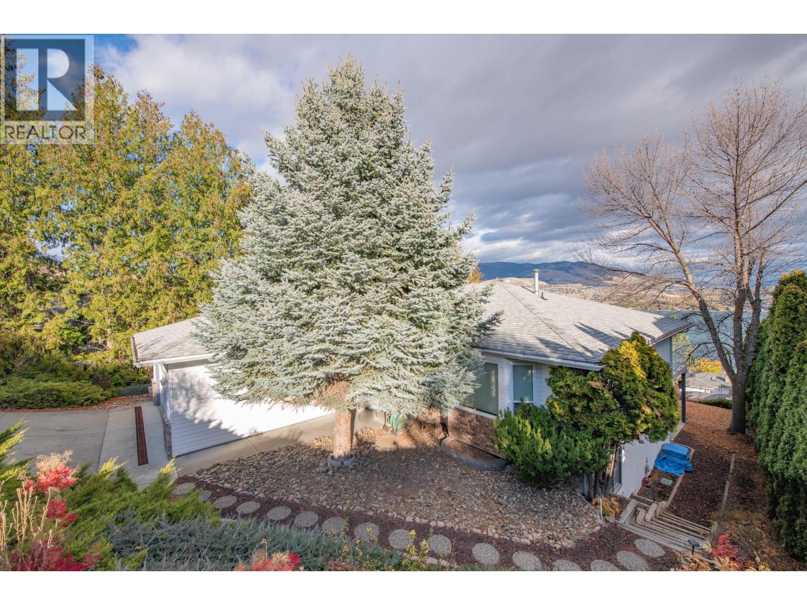 7903 Lakeview Drive, Coldstream, British Columbia  V1B 1W4 - Photo 45 - 10369157