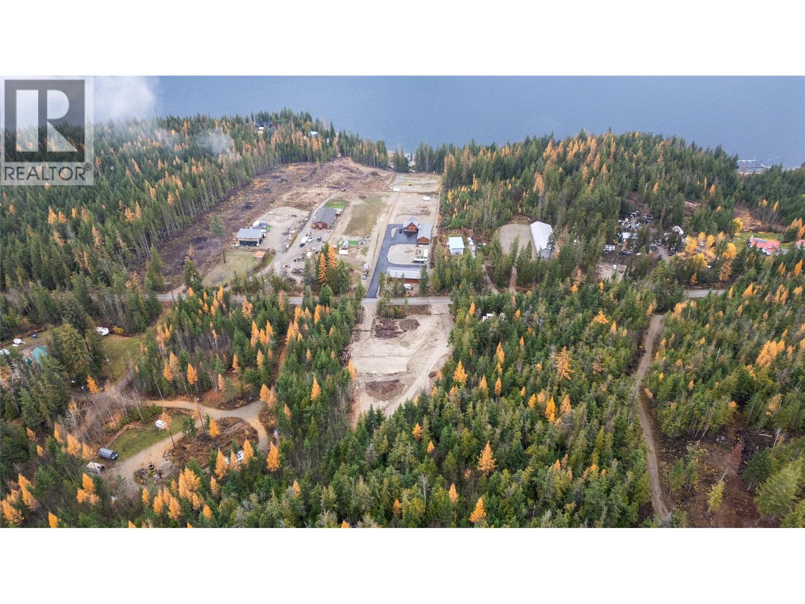 6222 Eagle Bay Road, Eagle Bay, British Columbia  V0E 1T0 - Photo 3 - 10369182