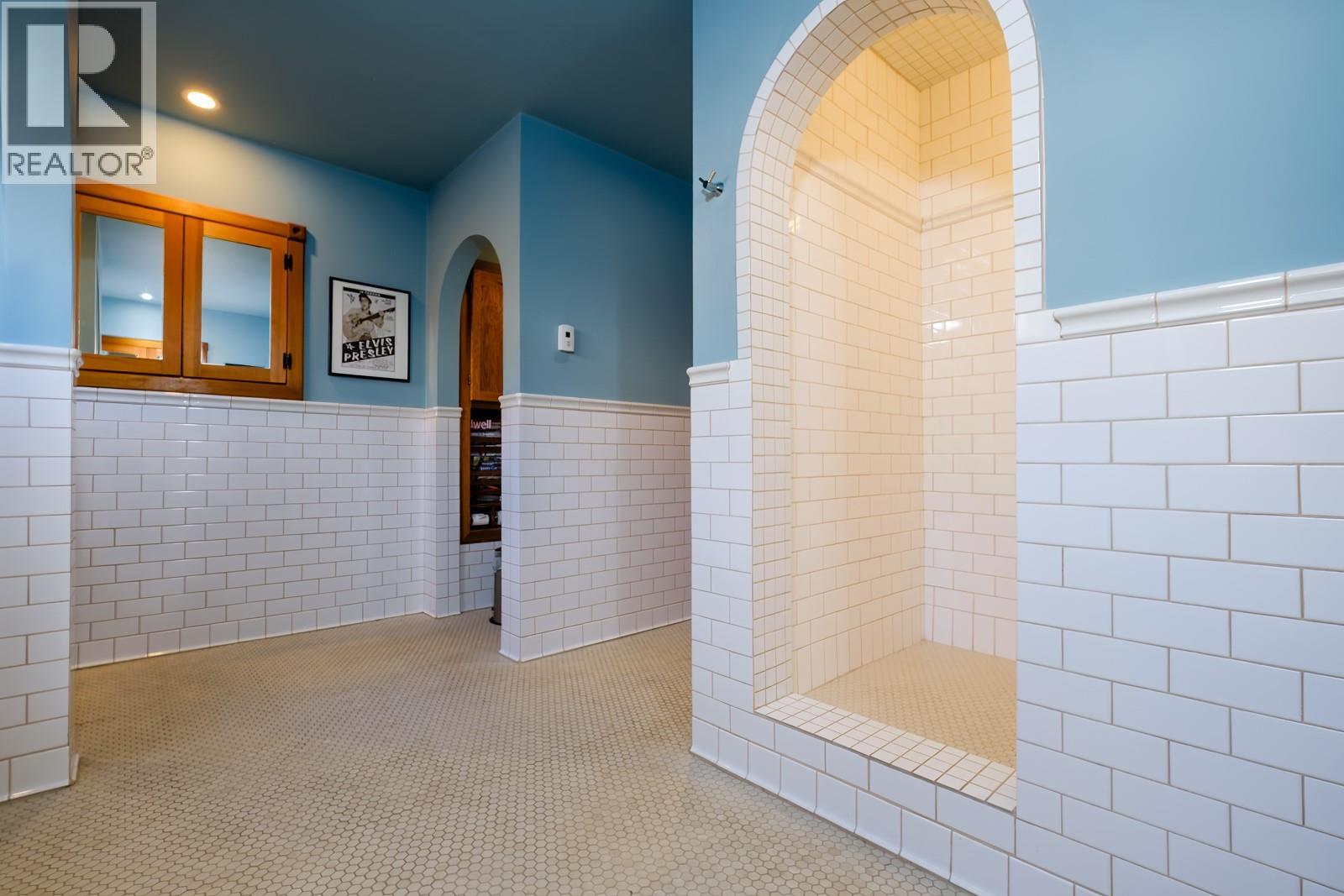 2075 Thompson Avenue, Rossland, British Columbia  V0G 1Y0 - Photo 23 - 10367444