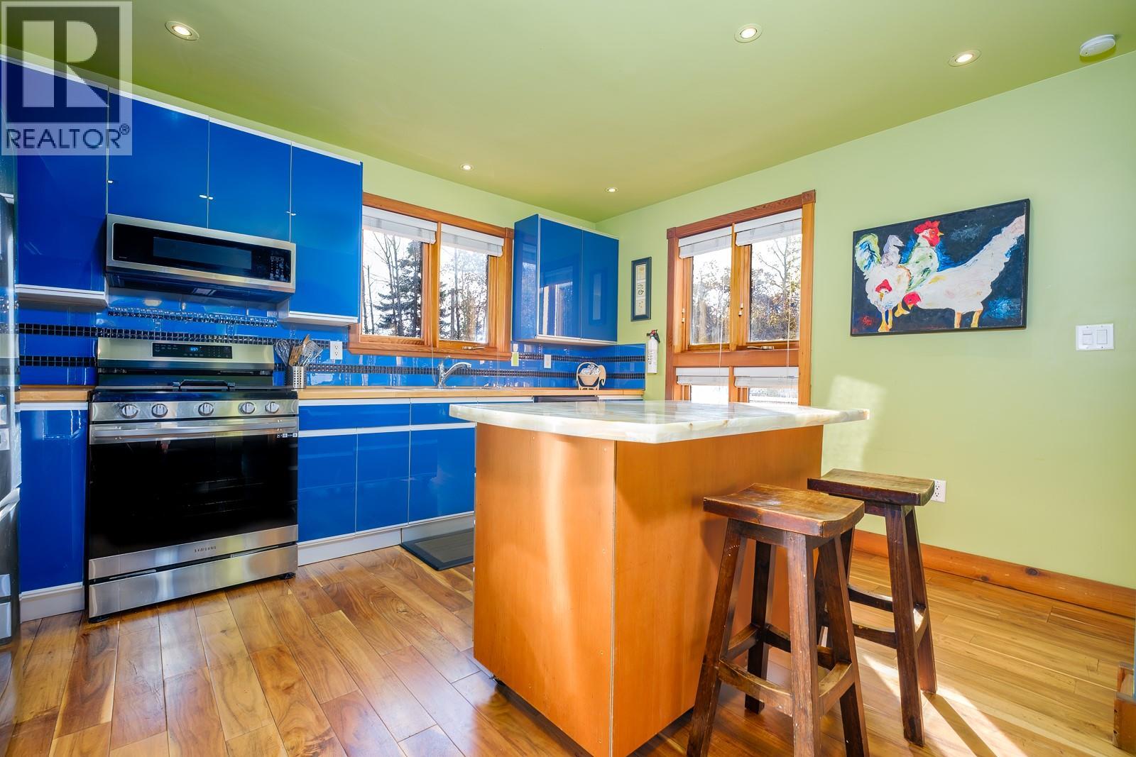 2075 Thompson Avenue, Rossland, British Columbia  V0G 1Y0 - Photo 6 - 10367444