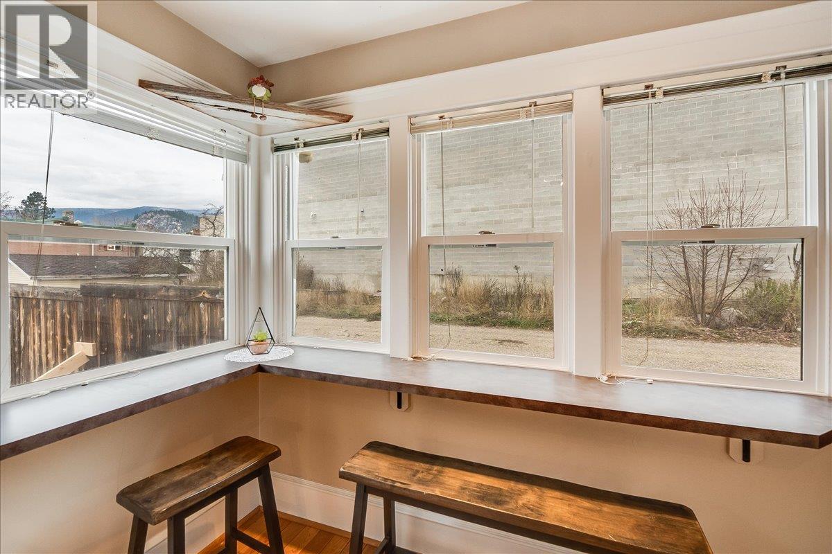 214 11th Avenue, Castlegar, British Columbia  V1N 1J2 - Photo 12 - 10369536