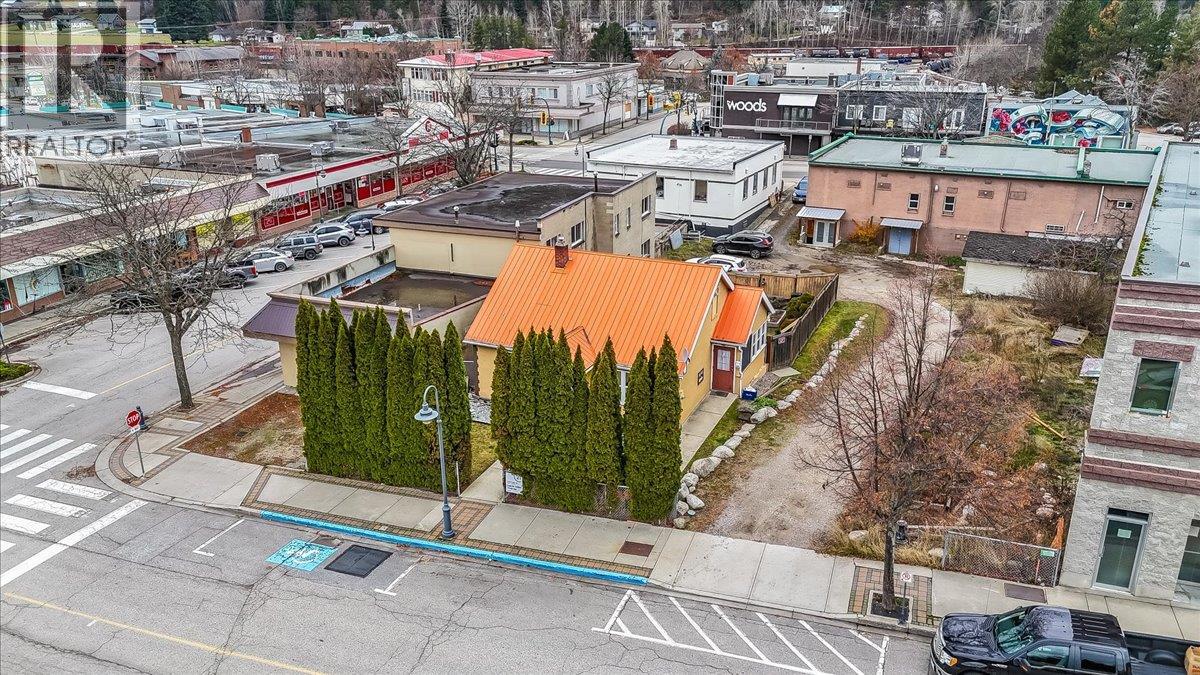 214 11th Avenue, Castlegar, British Columbia  V1N 1J2 - Photo 76 - 10369536