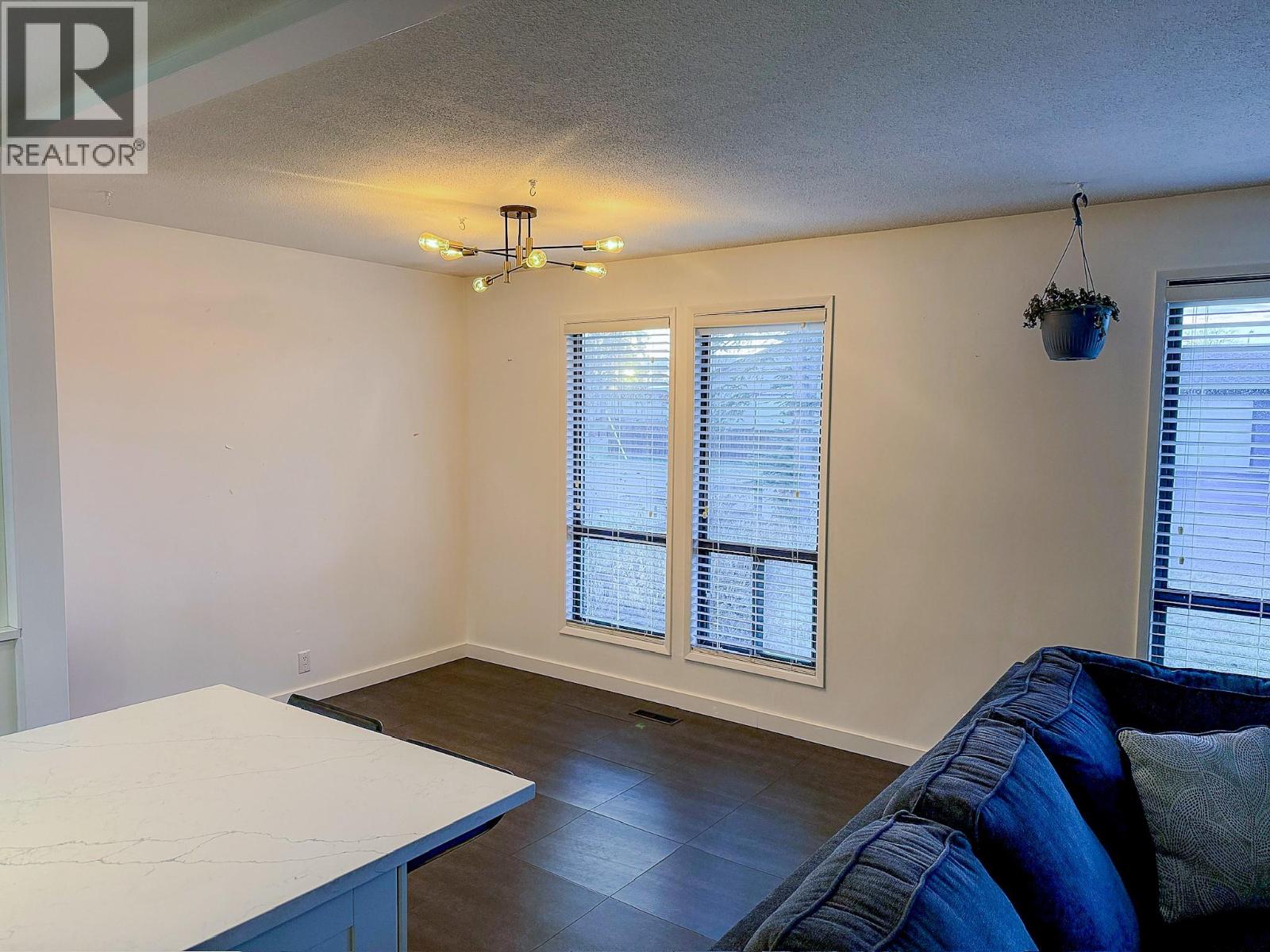10728 18 Street, Dawson Creek, British Columbia  V1G 4E2 - Photo 11 - 10369650