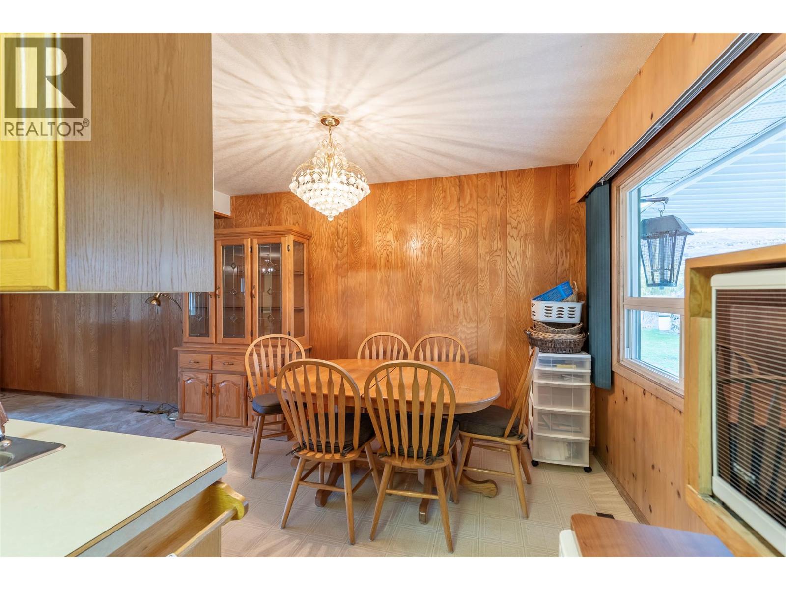 2619 Lakeshore Road, Vernon, British Columbia  V1H 1N1 - Photo 14 - 10369223