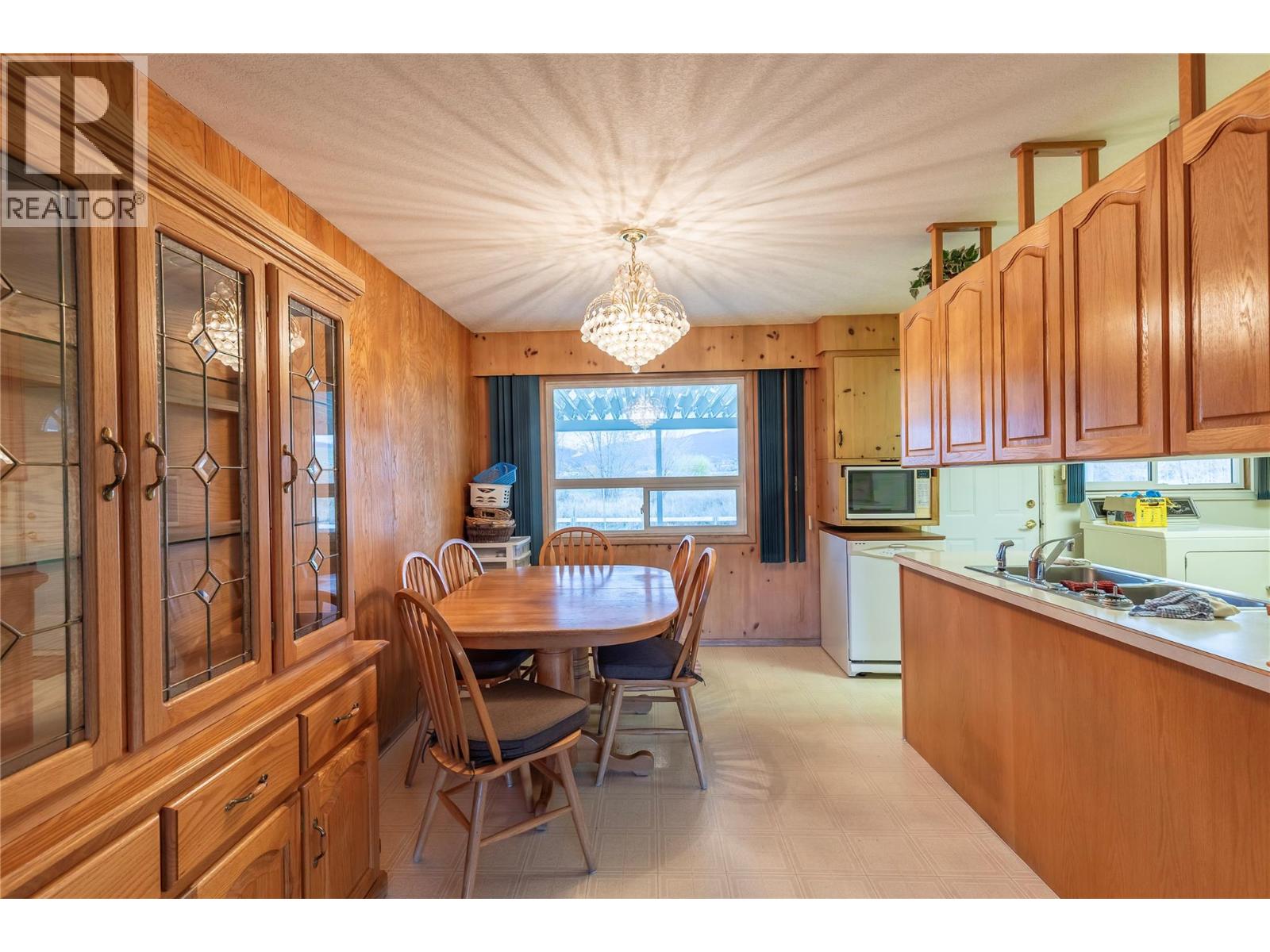 2619 Lakeshore Road, Vernon, British Columbia  V1H 1N1 - Photo 16 - 10369223