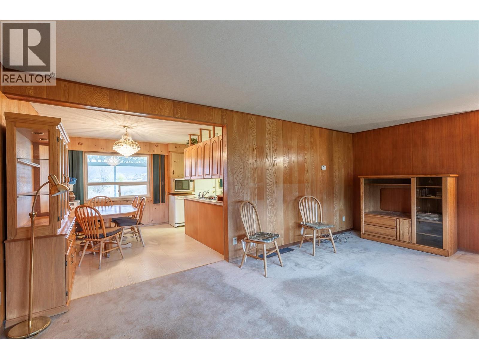 2619 Lakeshore Road, Vernon, British Columbia  V1H 1N1 - Photo 18 - 10369223