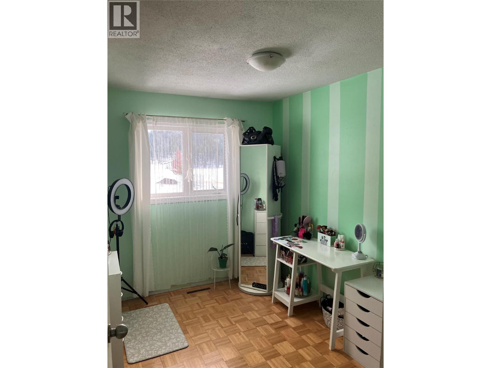 10 Beryl Drive, Logan Lake, British Columbia  V0K 1W0 - Photo 23 - 10369657