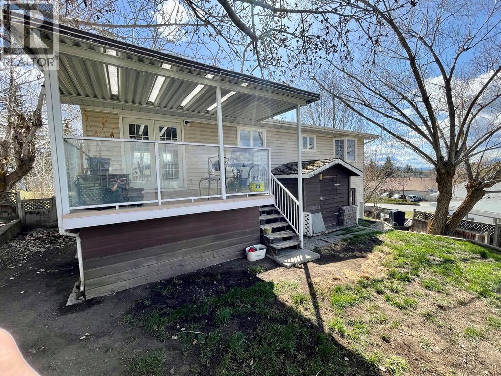 10 Beryl Drive, Logan Lake, British Columbia  V0K 1W0 - Photo 6 - 10369657