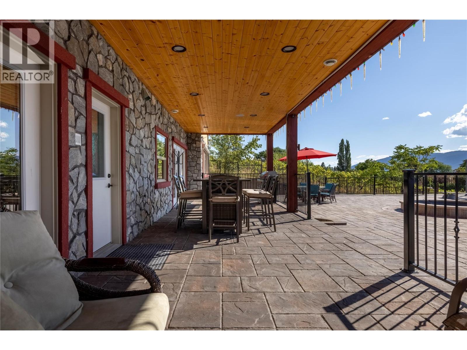 1727 Davidson Road, Lake Country, British Columbia  V4V 1J9 - Photo 15 - 10367014