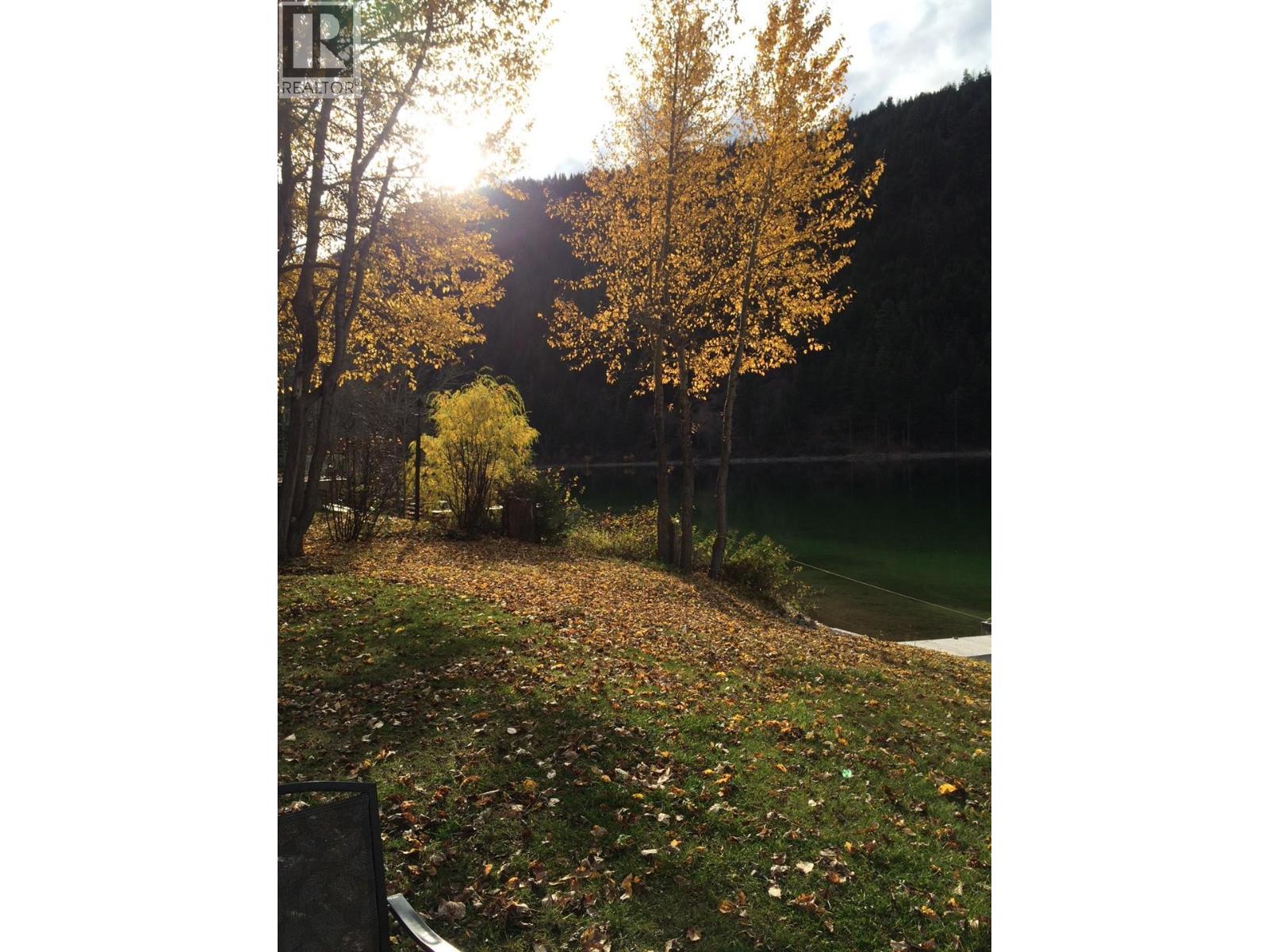 2986 Gophertail Road, Princeton, British Columbia  V0X 1W0 - Photo 14 - 10369708