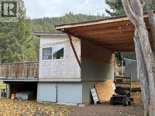 2986 Gophertail Road, Princeton, British Columbia  V0X 1W0 - Photo 9 - 10369708