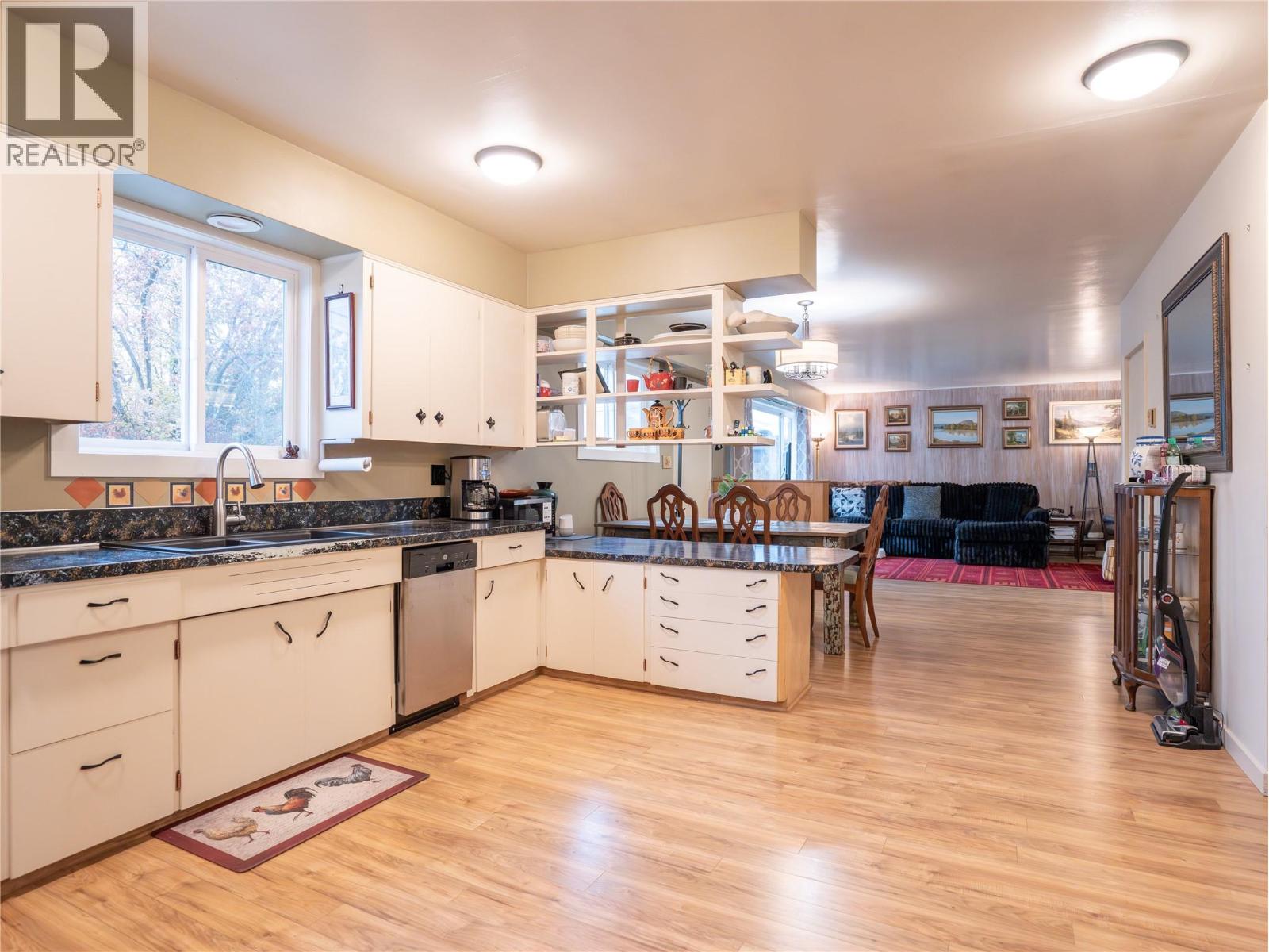 197 Granby Avenue, Penticton, British Columbia  V2A 2Z1 - Photo 5 - 10369453