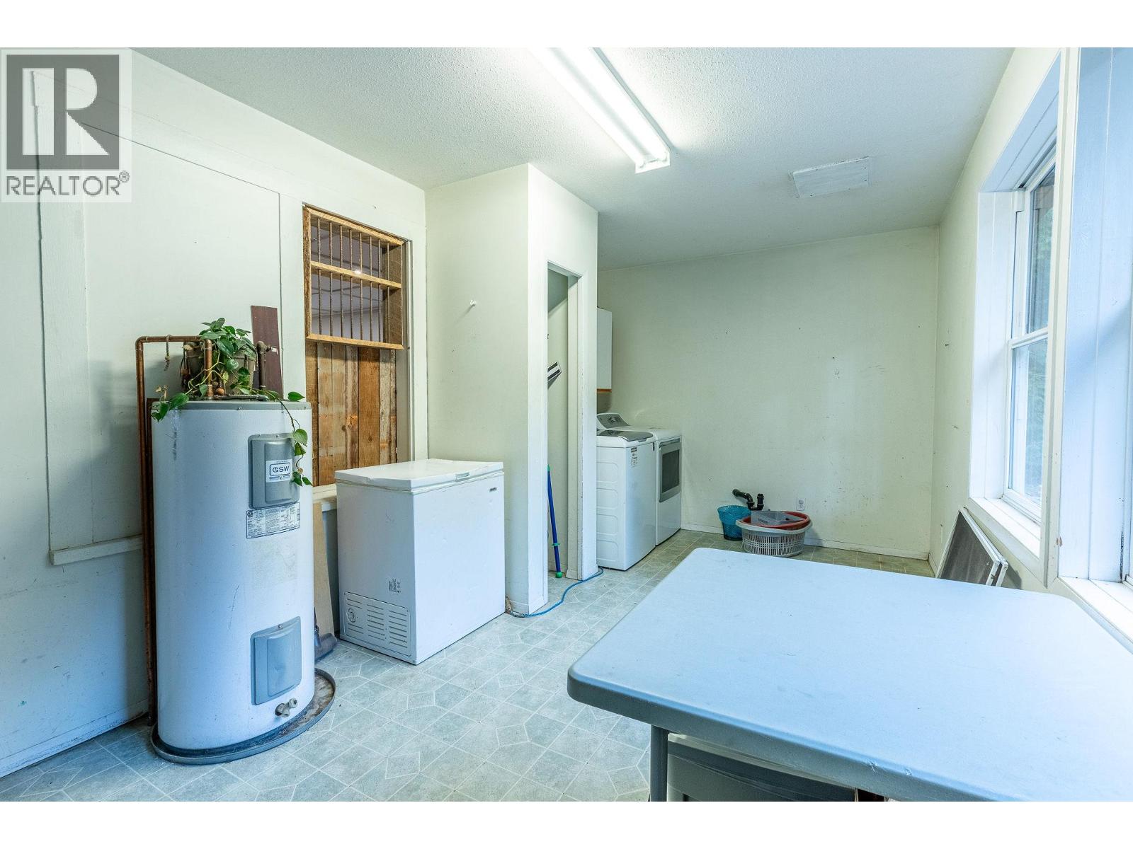 4638 Samuelson Road, Canyon, British Columbia  V0B 1C1 - Photo 17 - 10369402