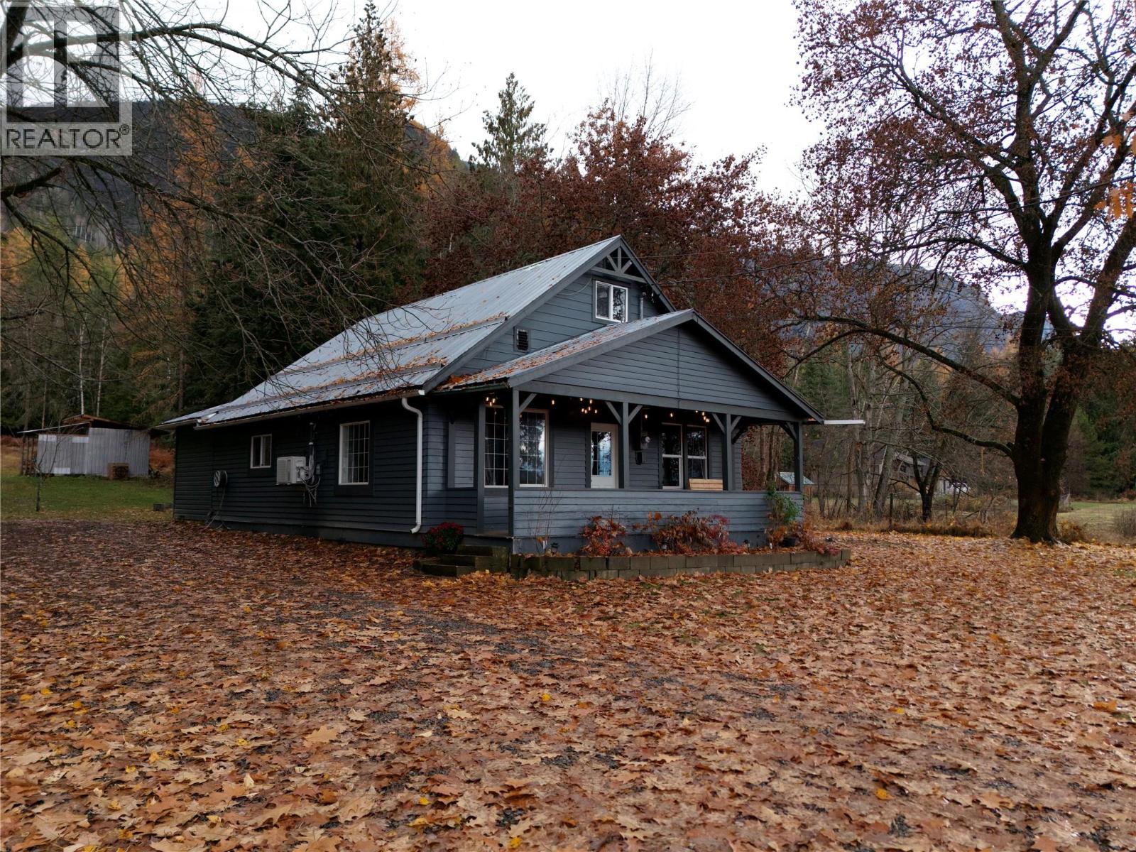 4638 Samuelson Road, Canyon, British Columbia  V0B 1C1 - Photo 19 - 10369402