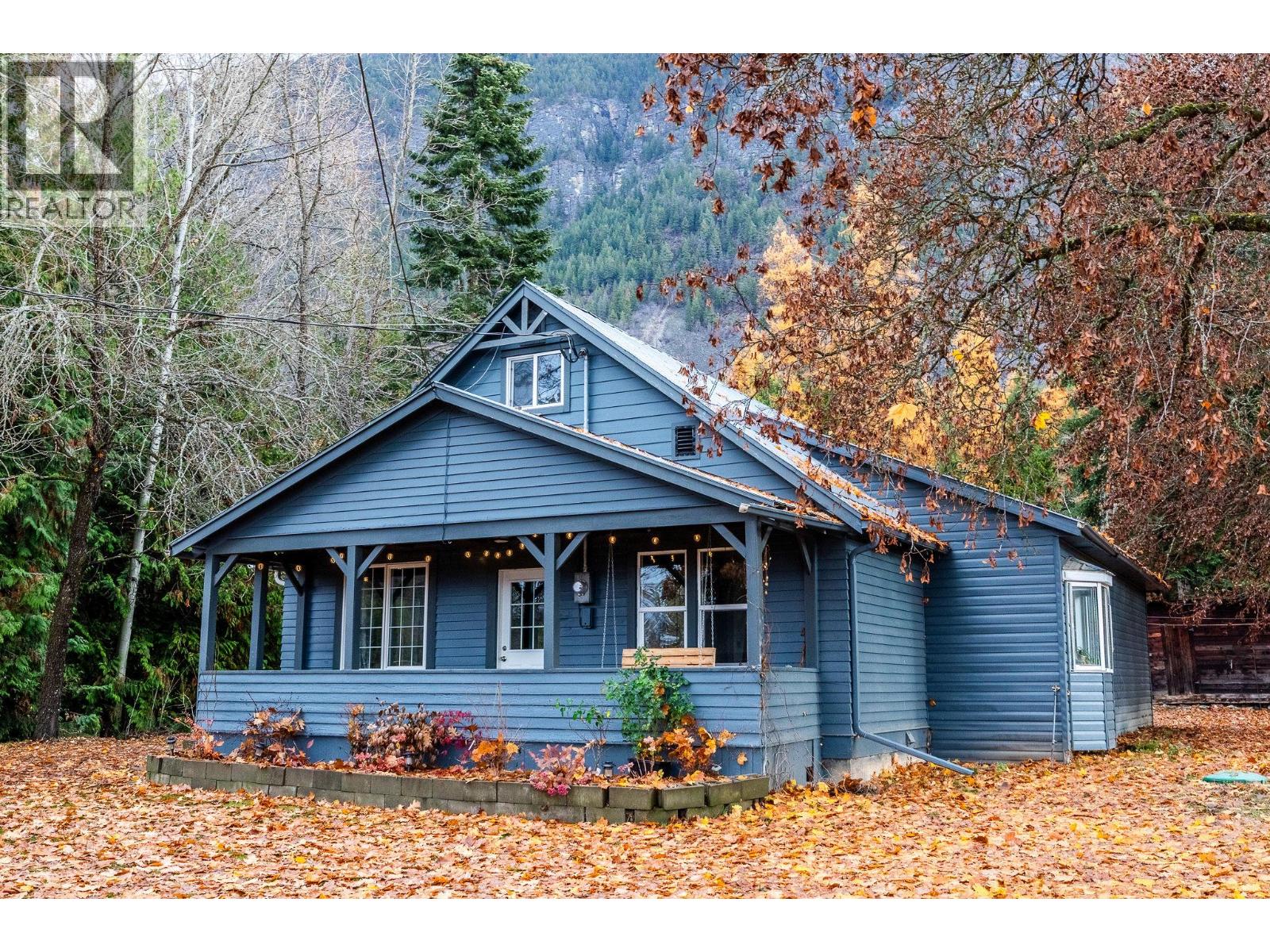 4638 Samuelson Road, Canyon, British Columbia  V0B 1C1 - Photo 2 - 10369402