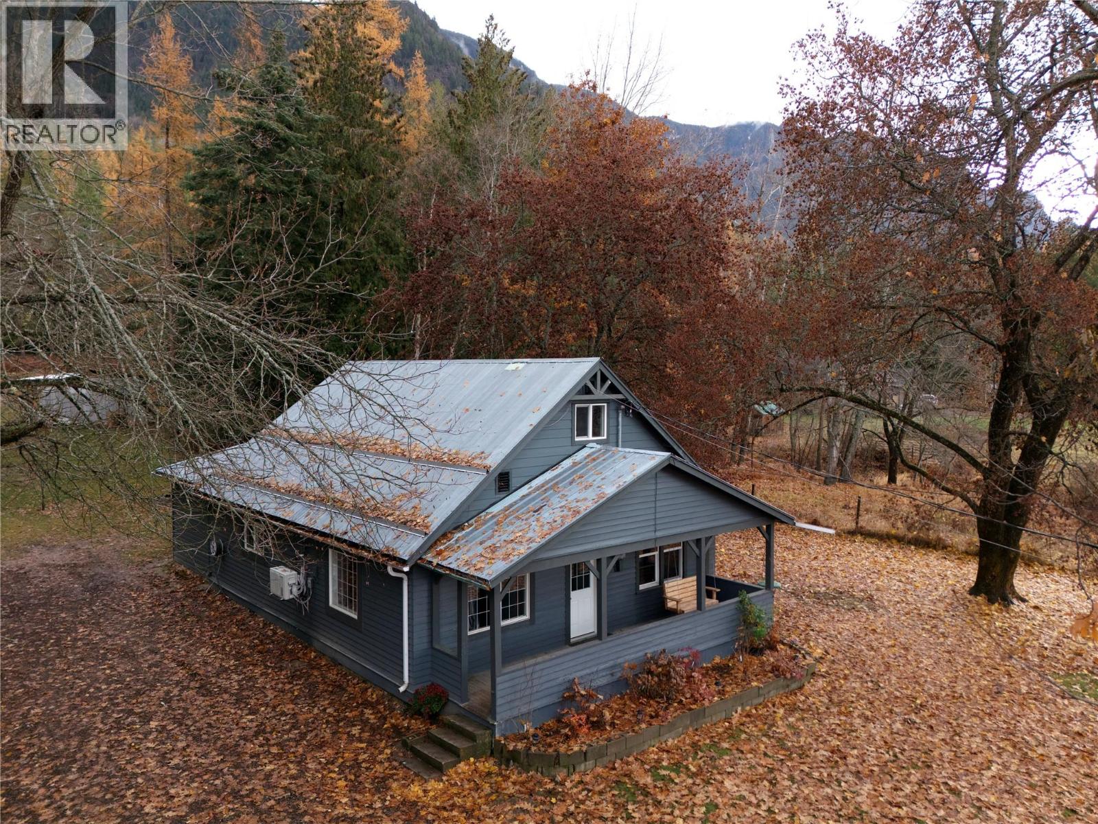 4638 Samuelson Road, Canyon, British Columbia  V0B 1C1 - Photo 21 - 10369402