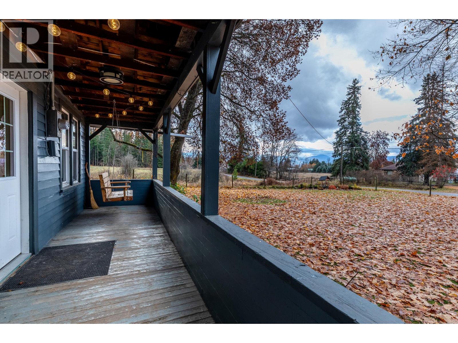4638 Samuelson Road, Canyon, British Columbia  V0B 1C1 - Photo 4 - 10369402