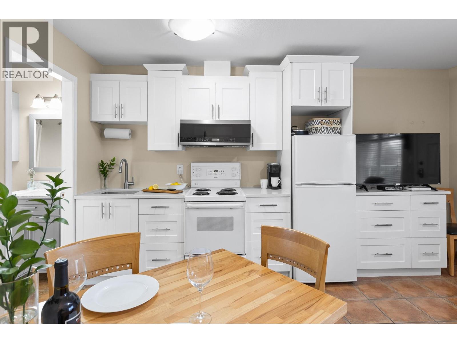 7310 Main Street Unit# 207, Osoyoos, British Columbia  V0H 1V0 - Photo 9 - 10369669