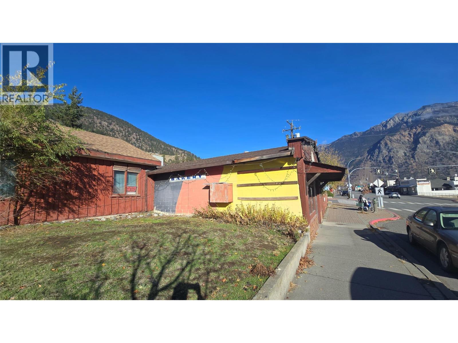 705 Main Street, Lillooet, British Columbia  V0K 1V0 - Photo 5 - 10369263