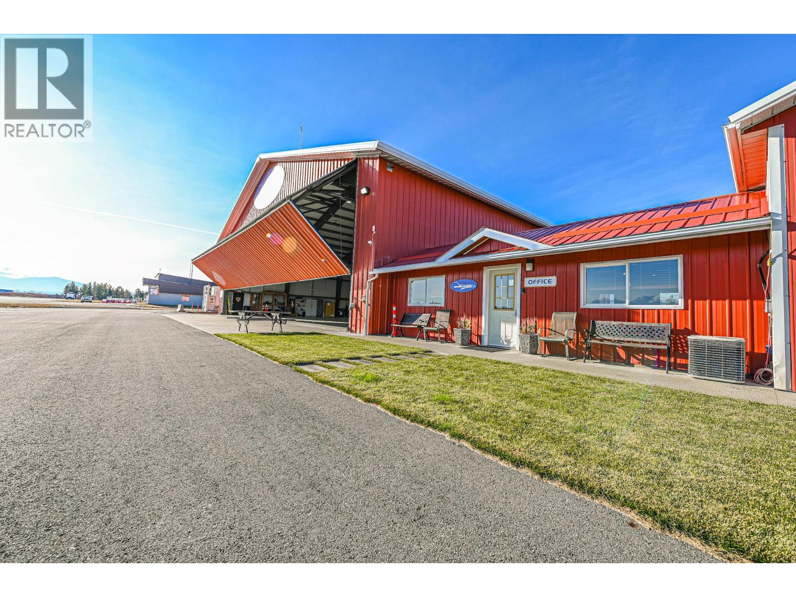9426 Airport Access Road, cranbrook, British Columbia