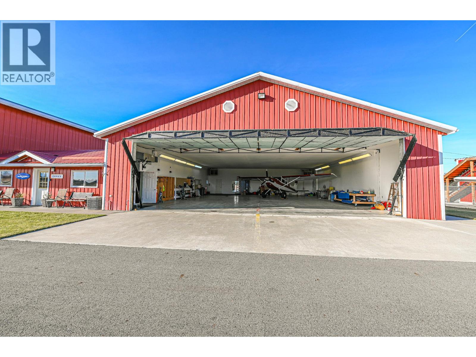 9426 Airport Access Road, Cranbrook, British Columbia  V1C 7E4 - Photo 37 - 10369390