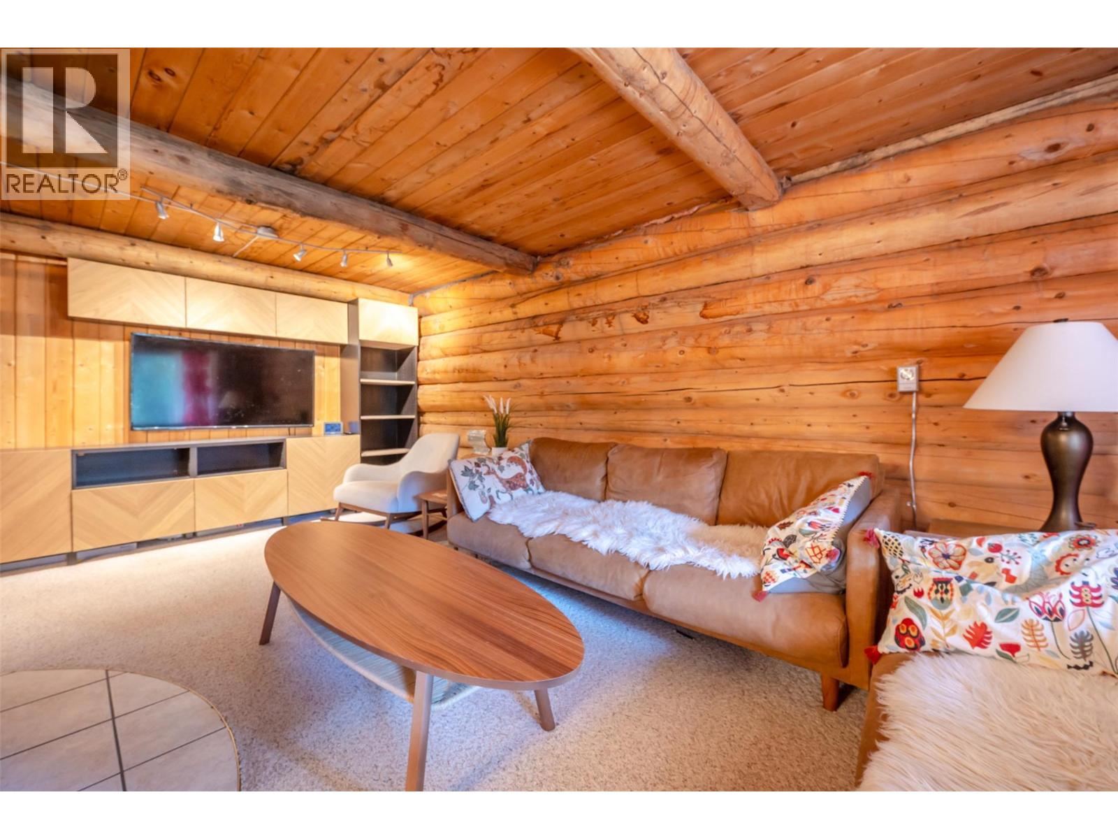 121 The Circle, Apex Mountain, British Columbia  V2A 0E2 - Photo 11 - 10369728