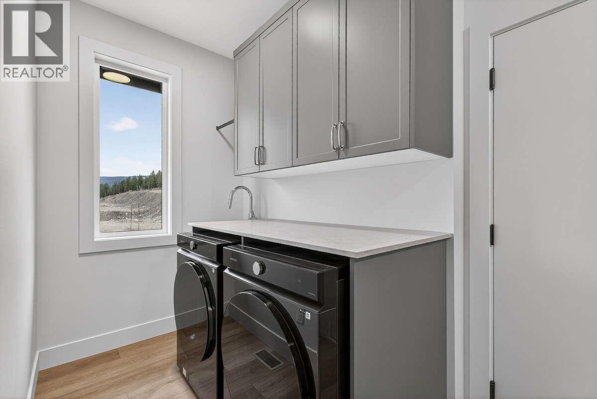 2066 Cortina Drive, Kelowna, British Columbia  V1P 0B2 - Photo 18 - 10369753