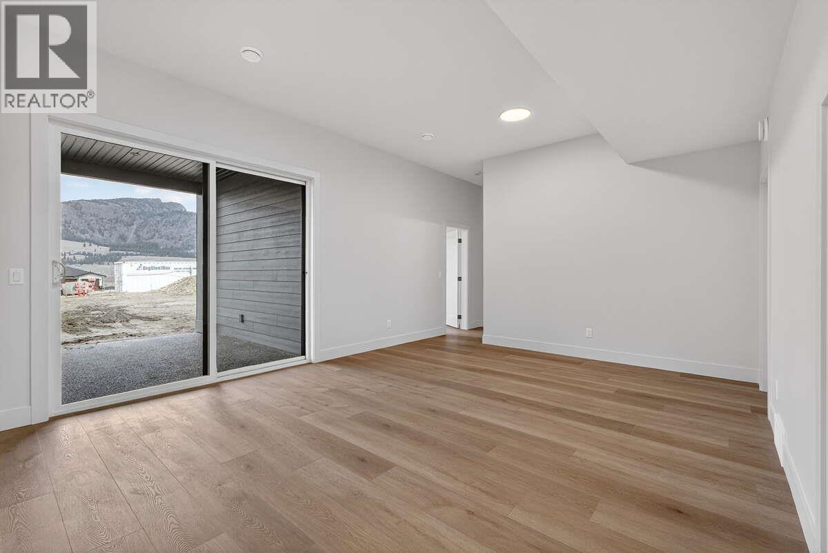 2066 Cortina Drive, Kelowna, British Columbia  V1P 0B2 - Photo 24 - 10369753