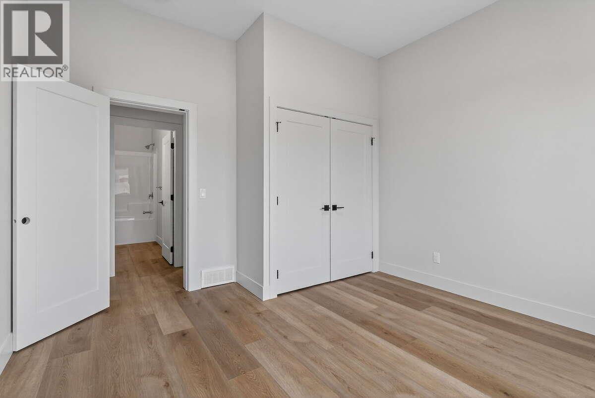 2066 Cortina Drive, Kelowna, British Columbia  V1P 0B2 - Photo 25 - 10369753