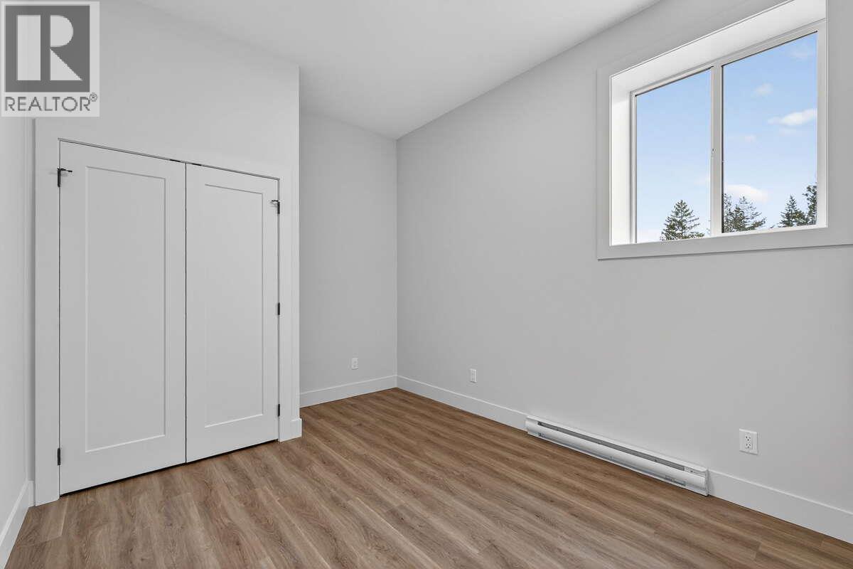 2066 Cortina Drive, Kelowna, British Columbia  V1P 0B2 - Photo 31 - 10369753