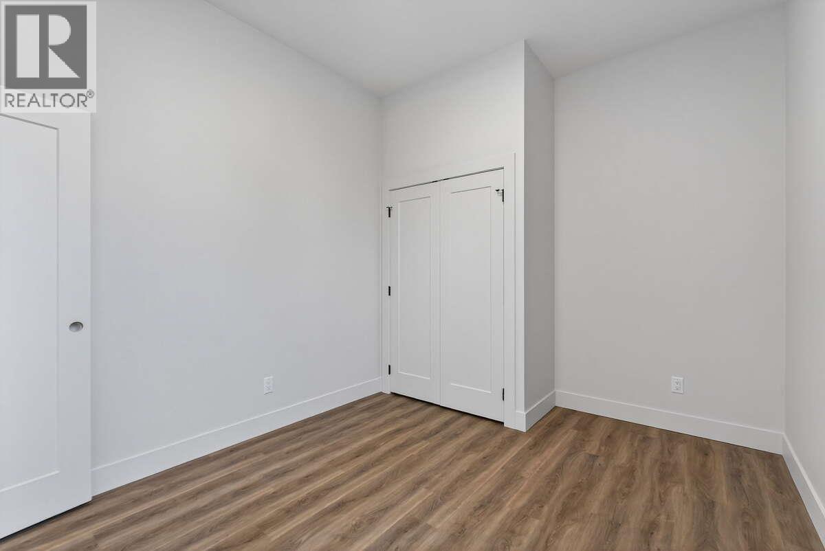 2066 Cortina Drive, Kelowna, British Columbia  V1P 0B2 - Photo 32 - 10369753