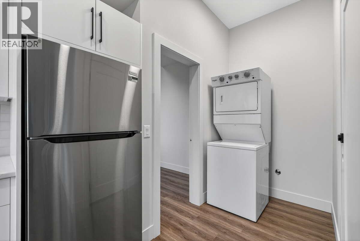 2066 Cortina Drive, Kelowna, British Columbia  V1P 0B2 - Photo 35 - 10369753