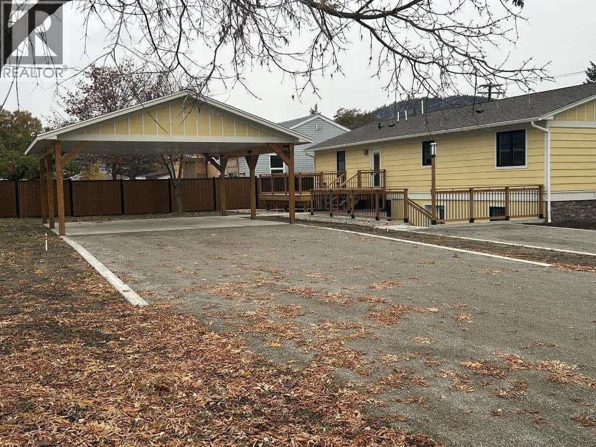 1730 68th Avenue, Grand Forks, British Columbia  V0H 1H0 - Photo 6 - 10369767