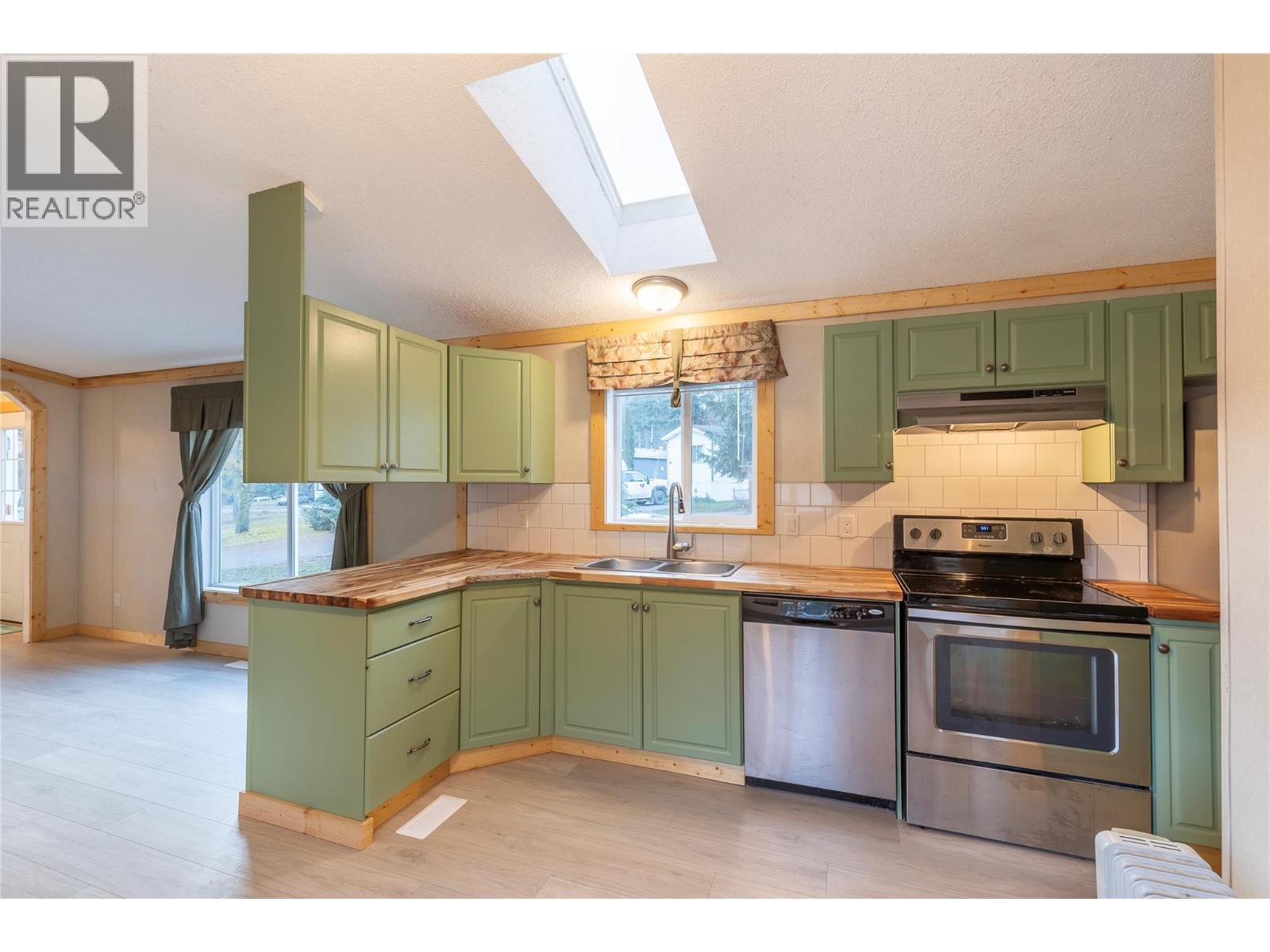 6588 97a Highway Unit# 51, Enderby, British Columbia  V0E 1V3 - Photo 10 - 10369419
