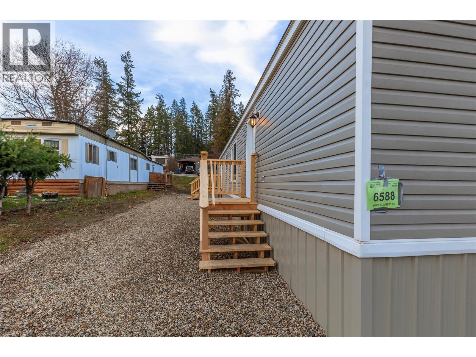 6588 97a Highway Unit# 51, Enderby, British Columbia  V0E 1V3 - Photo 2 - 10369419