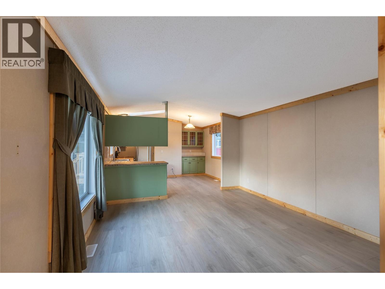 6588 97a Highway Unit# 51, Enderby, British Columbia  V0E 1V3 - Photo 4 - 10369419