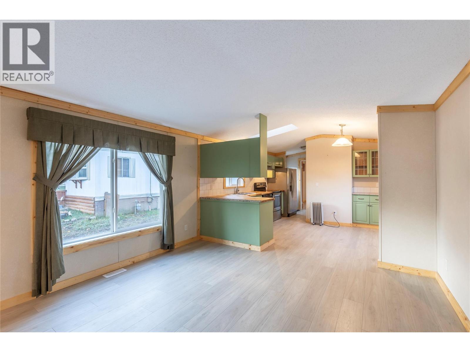 6588 97a Highway Unit# 51, Enderby, British Columbia  V0E 1V3 - Photo 6 - 10369419