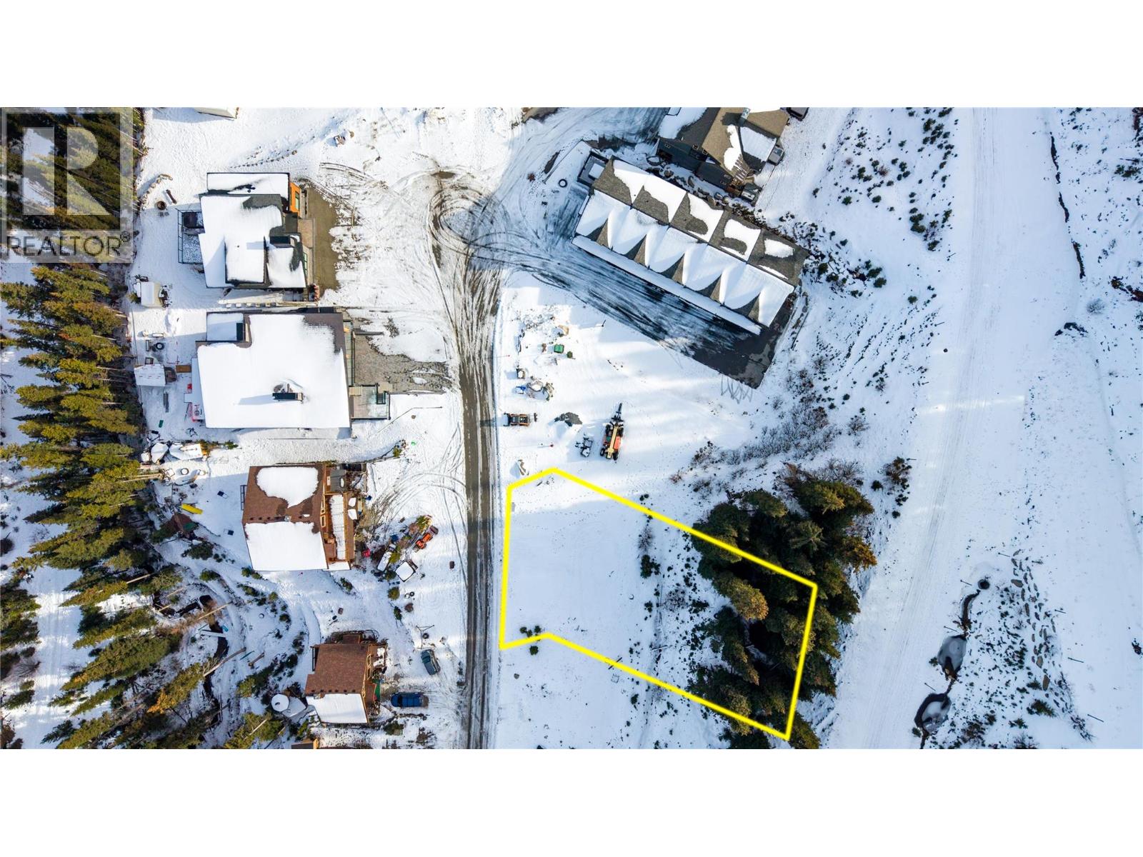 284 Creekview Road, Apex Mountain, British Columbia  V2A 0E2 - Photo 2 - 10369725
